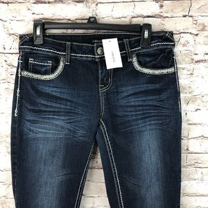 J Brand 811 Mid Rise Skinny Blue Jeans studded
